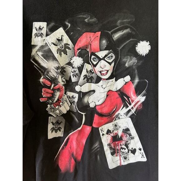 Vintage-Inspired Harley Quinn Joker Cards Graphic Tee – Size XL - Picture 2 of 4